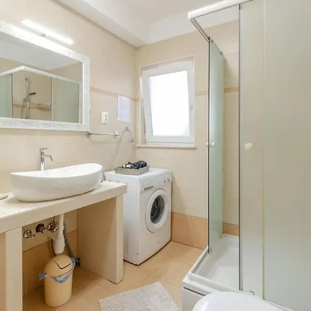 Lovely In With Wifi Appartement